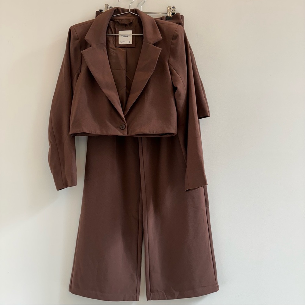 Abercrombie & Fitch Brown Blazer and Suit Jacket Set